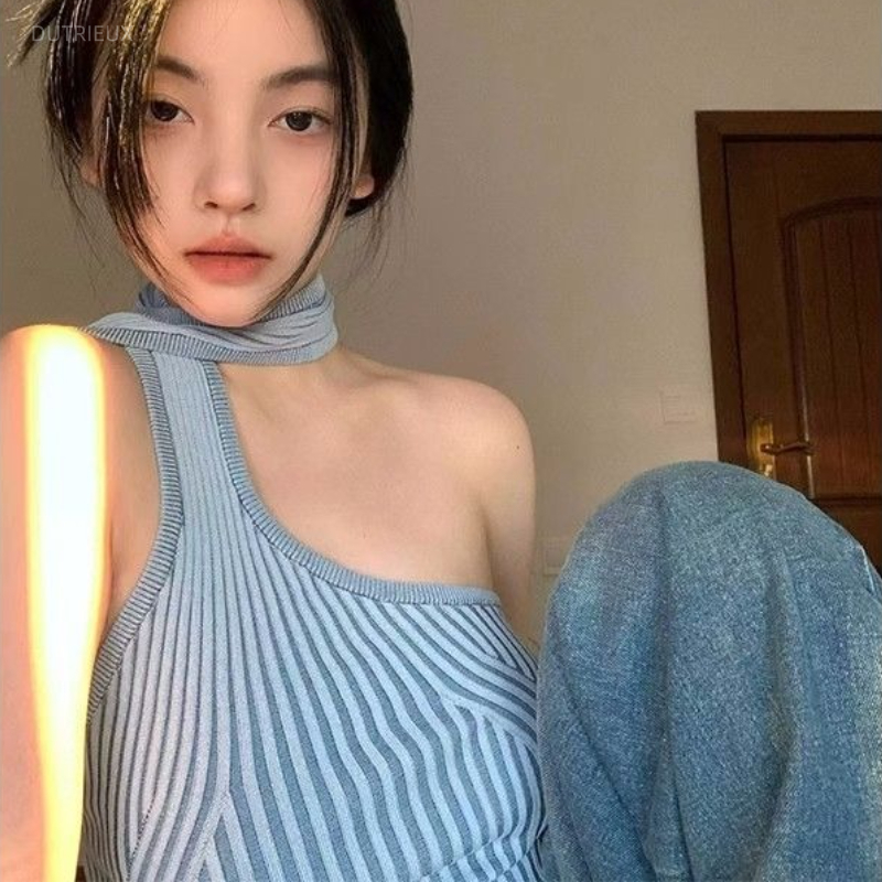 Street Fashion Korean Girl - Niszowa koreańska moda letnia, nieregularny top