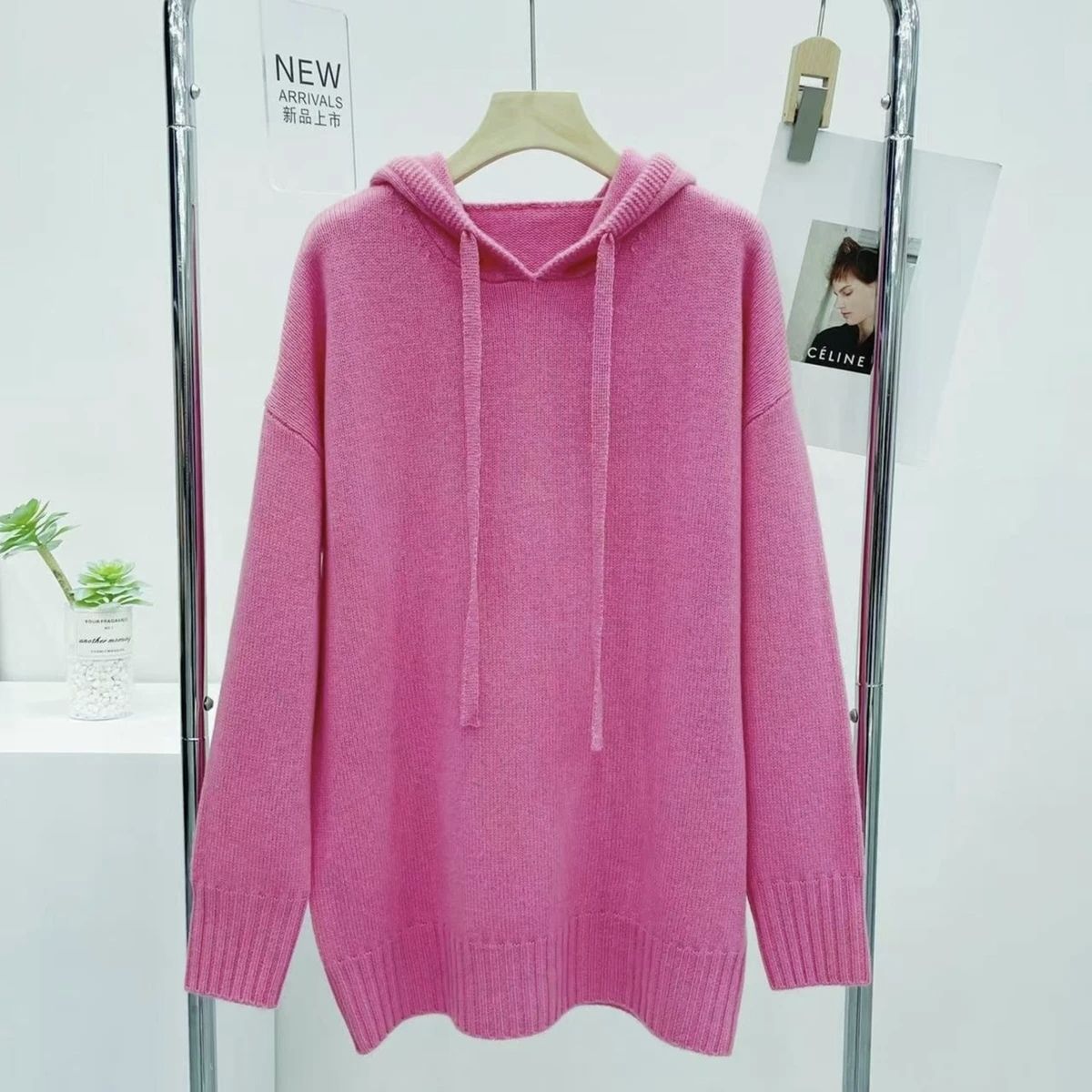 Swetry Bluzy Pulowery Damskie  – Street Fashion Youth recenzja i cena