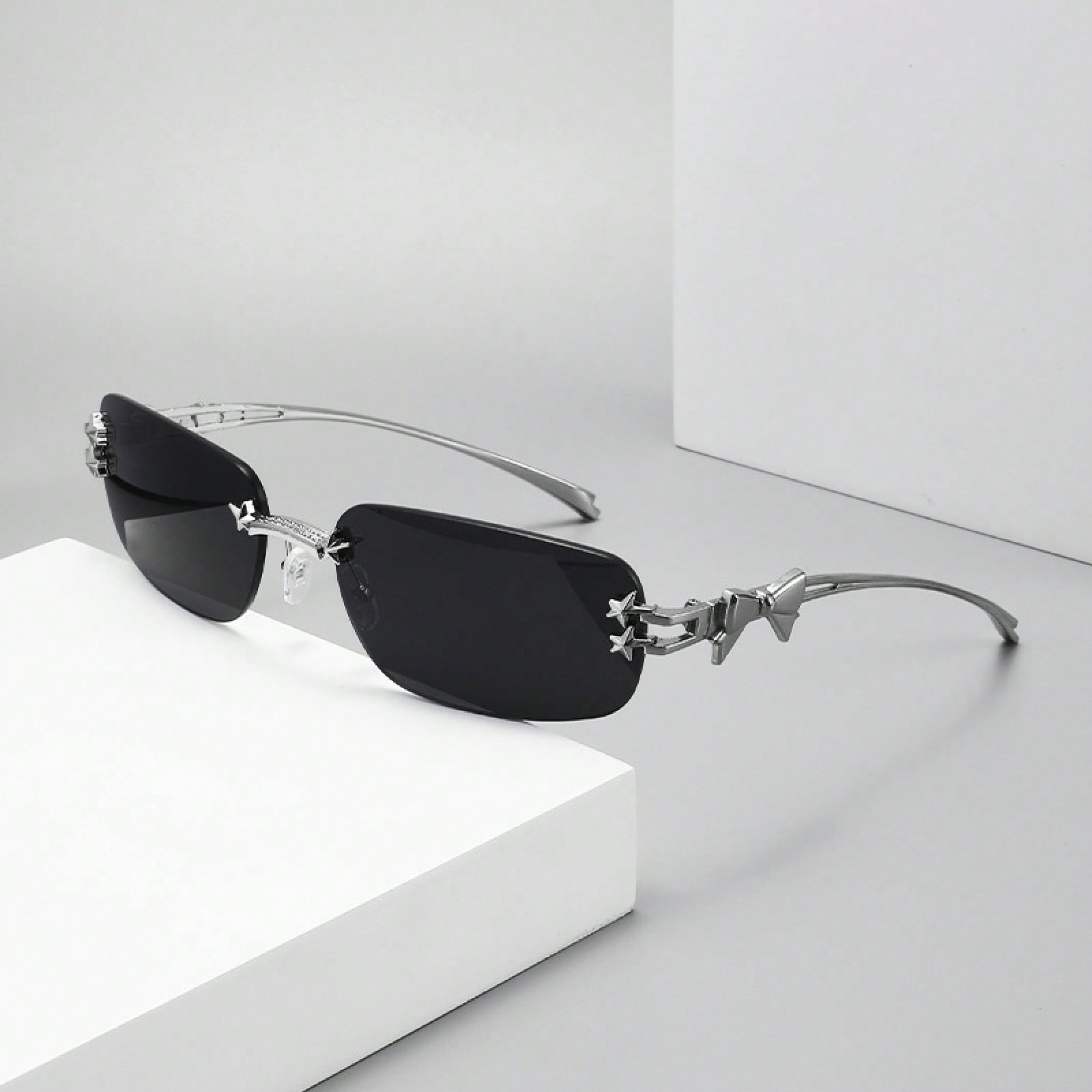 Koreańskie okulary przeciwsłon – Street Fashion Korean Girl recenzja i cena