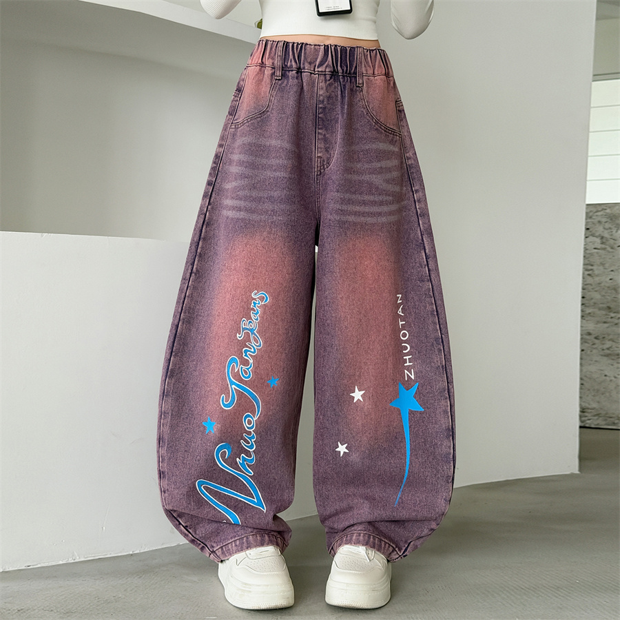 Koreański styl uliczny dla dzi – Street Fashion Korean Girl recenzja i cena
